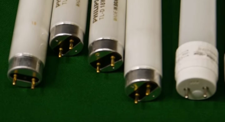 одинаковые цоколи G13 на люминесцентных и светодиодных лампах Т-8
