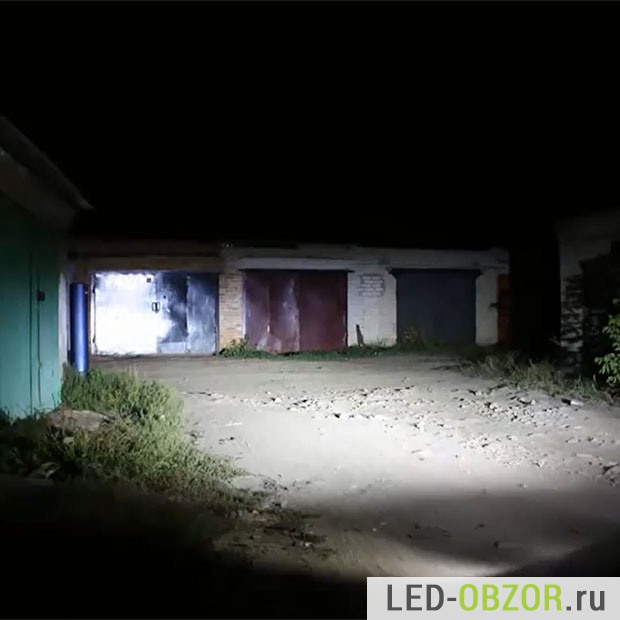 В обе фары установлены диодные лампы
